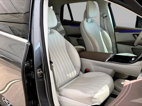 Used 2023 Mercedes-Benz EQS 450+ SUV image 8