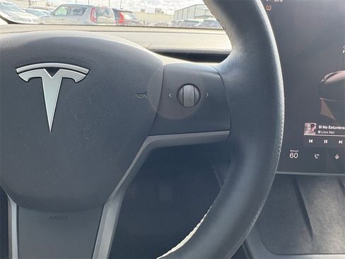 Used 2022 Tesla Model 3 Long Range image 17