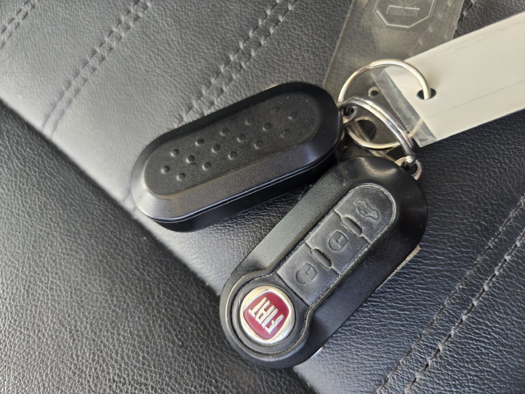 Used 2012 FIAT 500 Lounge w/ Luxury Leather Pkg FWD image 29