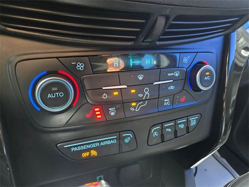 Used 2018 Ford Escape Titanium image 27