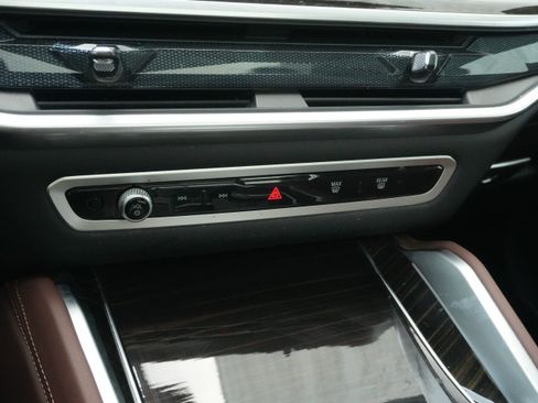 Certified 2025 BMW X6 xDrive40i AWD/4WD image 27