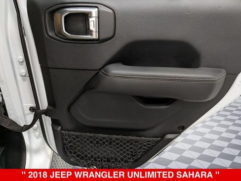 Used 2018 Jeep Wrangler Unlimited Sahara AWD/4WD image 32