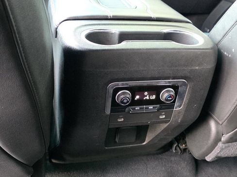 Used 2021 Chevrolet Suburban Z71 AWD/4WD image 9