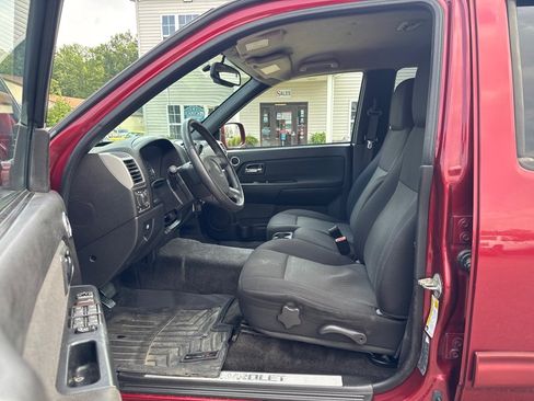 Used 2011 Chevrolet Colorado LT AWD/4WD image 11
