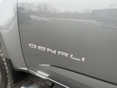 Used 2021 GMC Canyon Denali image 6