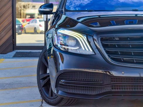 Used 2020 Mercedes-Benz S 560 4MATIC Sedan w/ Premium Package image 27