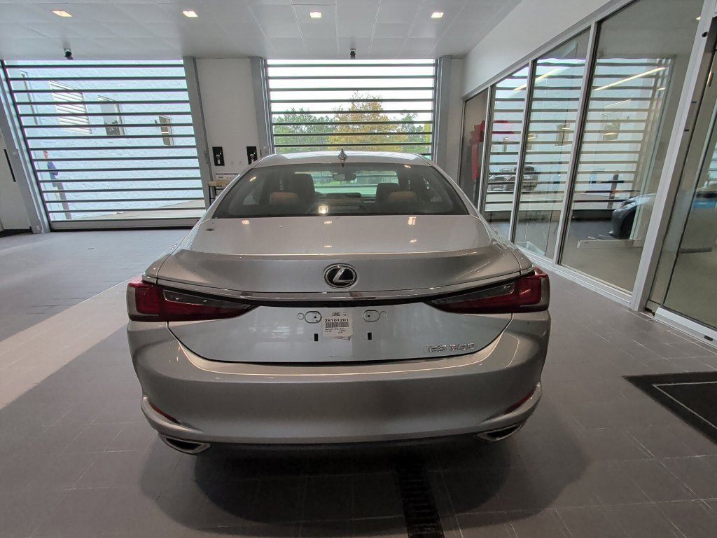 Used 2023 Lexus ES 350 w/ Accessory Package (Z1) FWD image 4