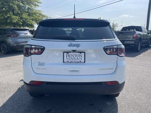 Used 2025 Jeep Compass Limited AWD/4WD image 4