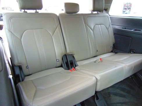 Used 2018 Ford Expedition Limited w/ Equipment Group 302A image 56