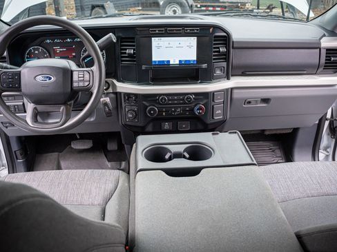 Used 2023 Ford F250 XLT w/ FX4 Off-Road Package image 29
