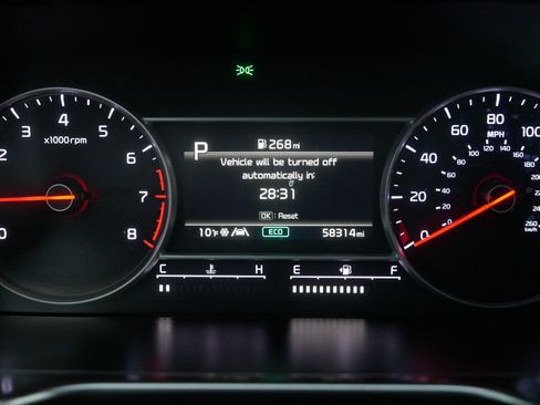 Certified 2022 Kia Sorento S w/ Panoramic Sunroof Package image 21