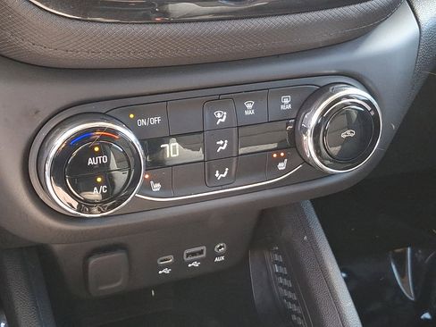 Certified 2023 Chevrolet TrailBlazer LT w/ Convenience Package image 15