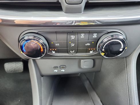 New 2026 Buick Encore GX Preferred w/ Comfort Package image 14