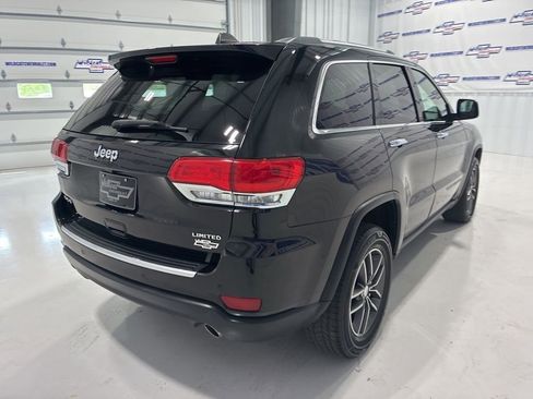 Used 2017 Jeep Grand Cherokee Limited image 8