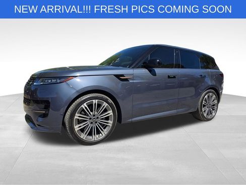 Used 2025 Land Rover Range Rover Sport Dynamic SE image 2