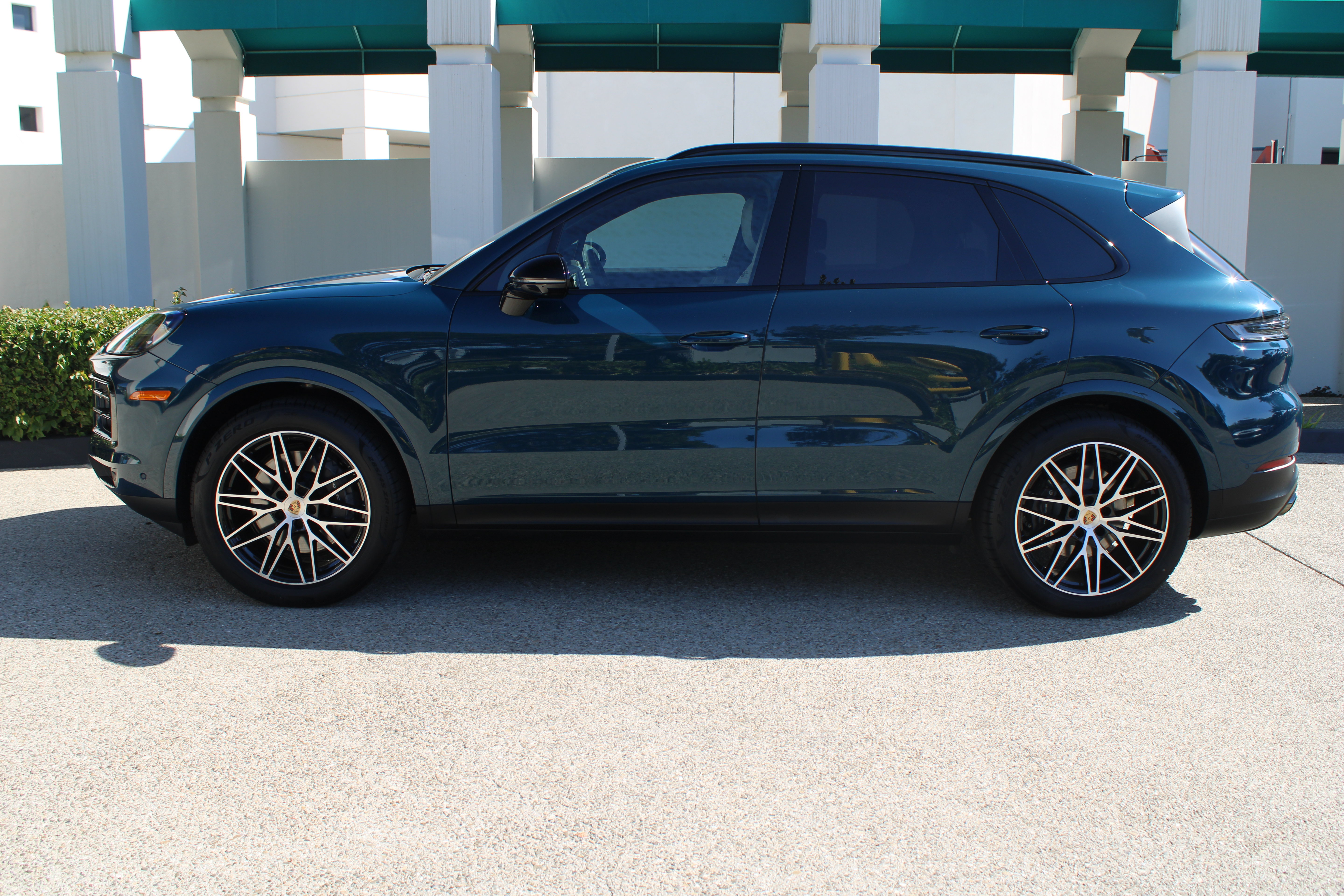 Certified 2026 Porsche Cayenne AWD/4WD image 2