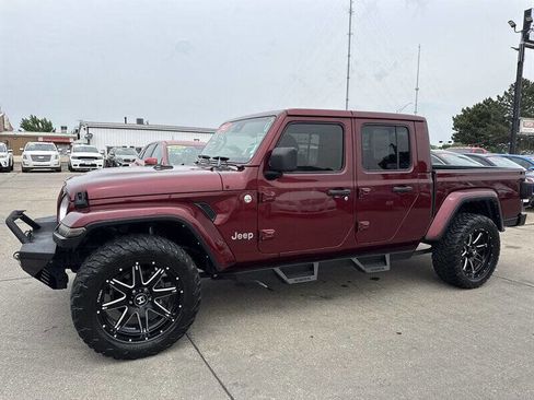 Used 2021 Jeep Gladiator Overland w/ Popular Equipment Package AWD/4WD image 2