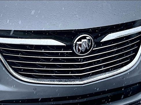 Used 2024 Buick Enclave Premium image 29