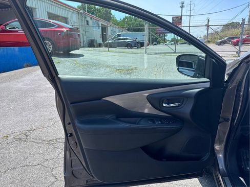 Used 2016 Nissan Murano S w/ Navigation Package AWD/4WD image 17