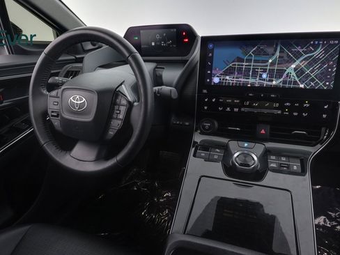 Used 2023 Toyota bZ4X Limited image 22