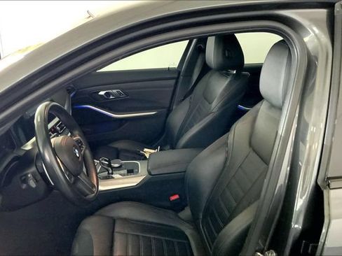 Used 2020 BMW M340i RWD image 11