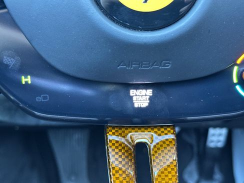 Used 2023 Ferrari SF90 Spider AWD/4WD image 28