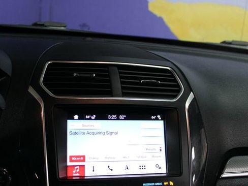 Used 2019 Ford Explorer Sport AWD/4WD image 18