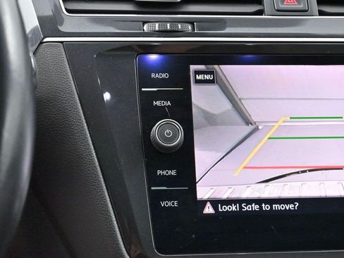 Used 2019 Volkswagen Tiguan SEL FWD image 26