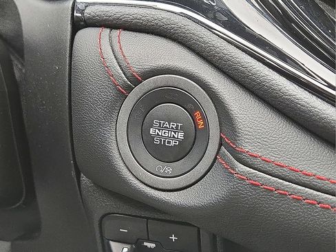 Used 2024 Dodge Durango GT image 32