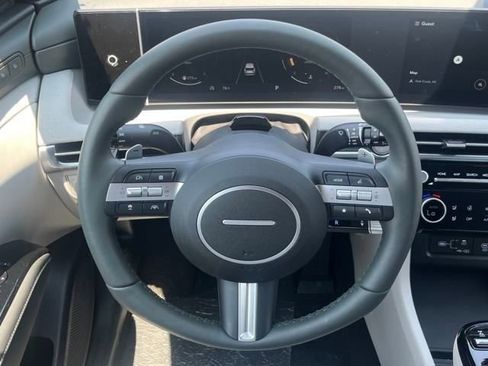 New 2025 Hyundai Tucson Limited image 24