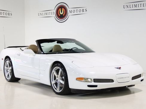 Used 2004 Chevrolet Corvette w/ Preferred Equipment Group image 6
