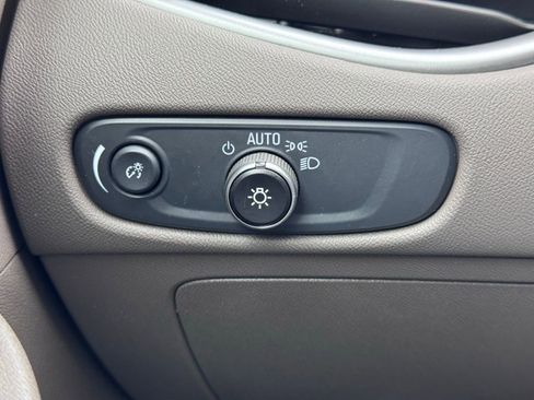 Used 2025 Chevrolet Malibu LT image 31