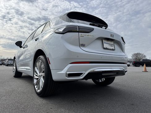 New 2026 Buick Envision Avenir image 8