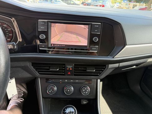 Used 2019 Volkswagen Jetta S w/ Driver Assistance Package FWD image 17
