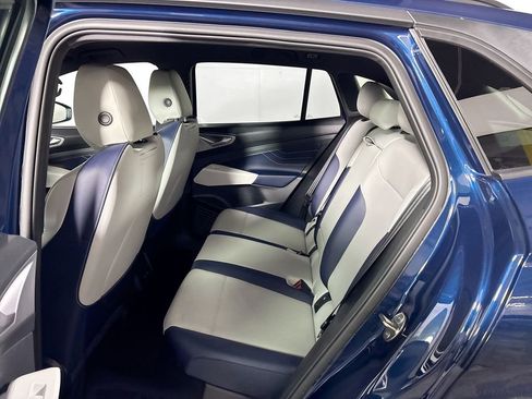 Used 2023 Volkswagen ID.4 Pro S image 21