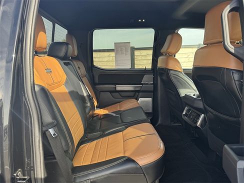Used 2024 Ford F450 Platinum image 12