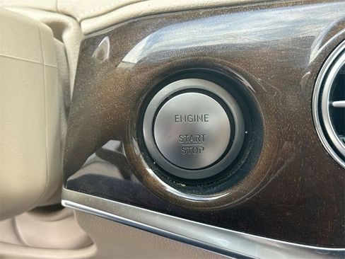 Used 2016 Mercedes-Benz S 550 Sedan image 21