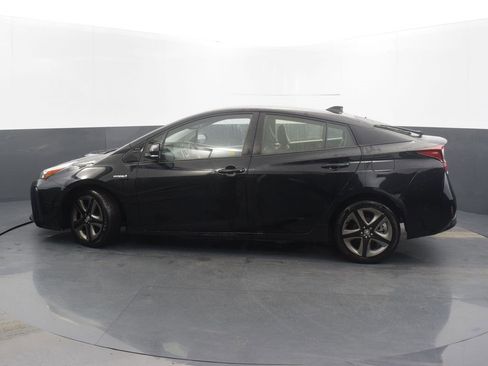 Used 2020 Toyota Prius XLE image 5