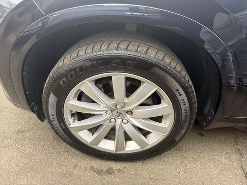 Used 2016 Volvo XC90 T6 Momentum w/ Momentum Plus Package image 15