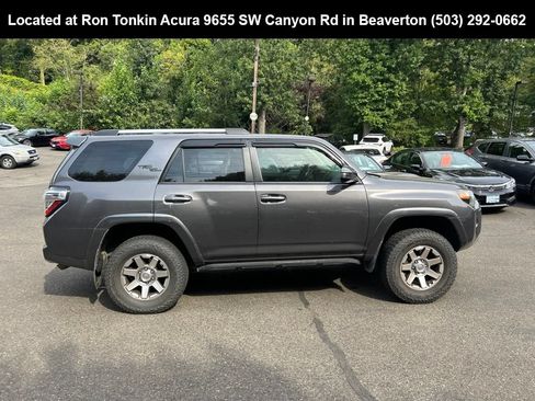 Used 2015 Toyota 4Runner Trail AWD/4WD image 3