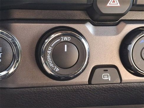 Used 2021 Toyota Tacoma TRD Sport image 25