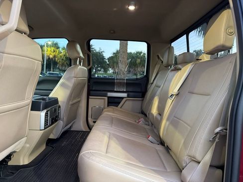 Used 2017 Ford F250 Lariat w/ Lariat Value Package AWD/4WD image 7