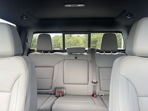 New 2026 Chevrolet Silverado 1500 RST w/ Convenience Package II AWD/4WD image 15