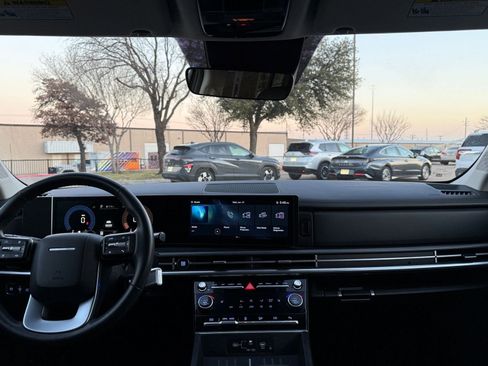 Used 2025 Hyundai Santa Fe SEL image 36