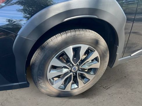 Used 2025 Subaru Outback Touring XT AWD/4WD image 9