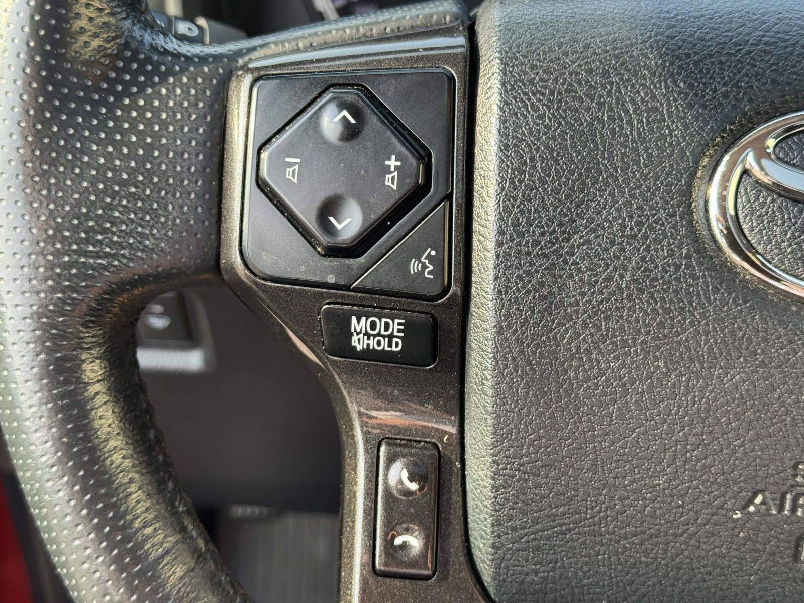 Used 2023 Toyota 4Runner TRD Off-Road Premium w/ Moonroof Package AWD/4WD image 24