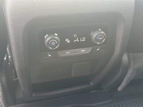 New 2026 Chevrolet Traverse RS w/ LPO, Floor Liner Package image 25