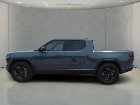 Used 2025 Rivian R1T Premium AWD/4WD image 9