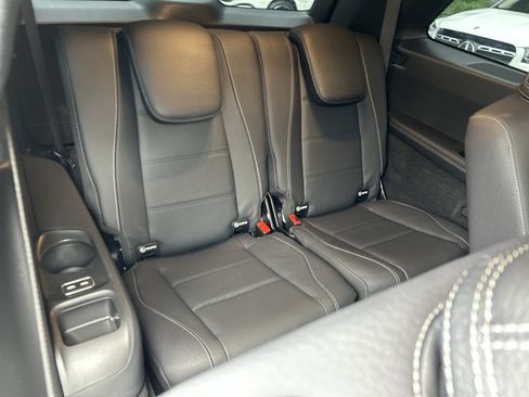Certified 2026 Mercedes-Benz GLS 450 4MATIC image 45