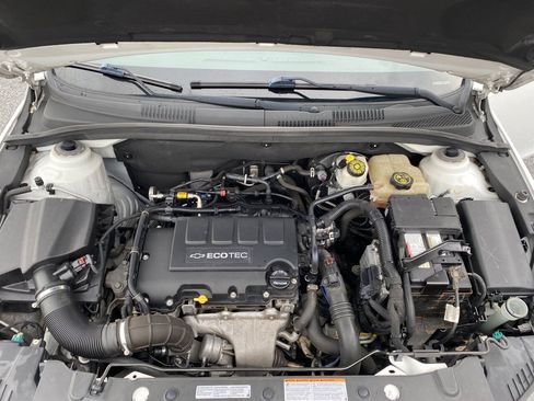 Used 2014 Chevrolet Cruze LT FWD image 31